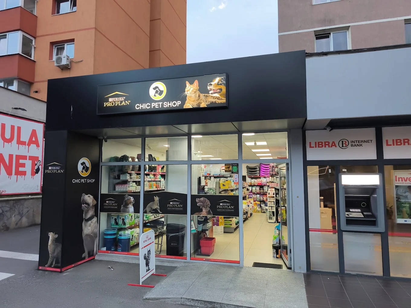 Exterior CHIC Pet Shop Brașov, Calea București 102